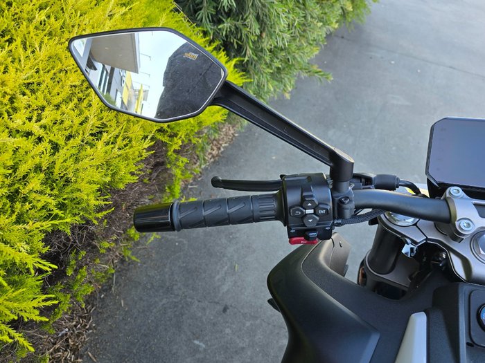 2024 CFMOTO 450 NK White