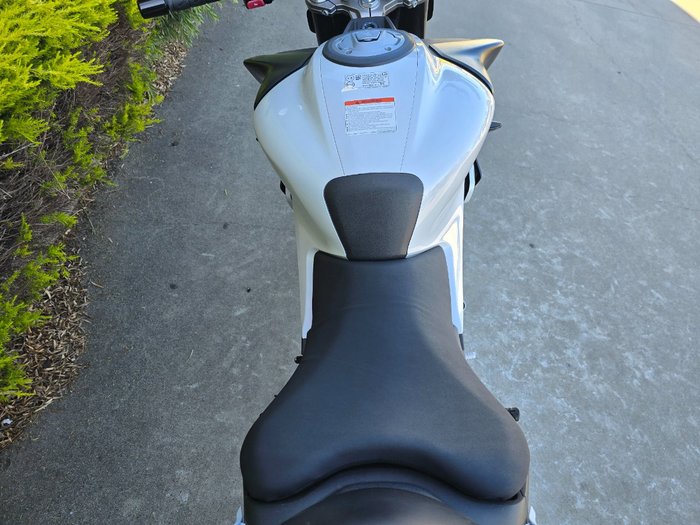 2024 CFMOTO 450 NK White