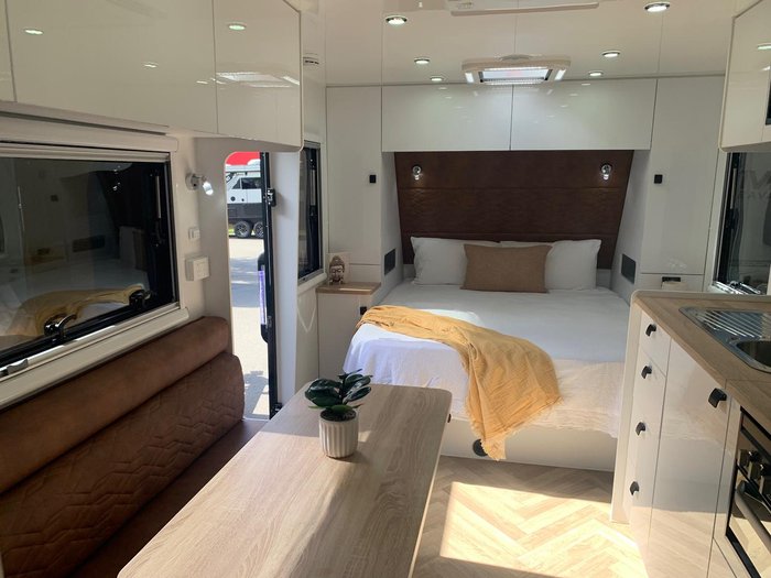 2026 Vivid Caravans Explorer 21ft Family Double Bunk