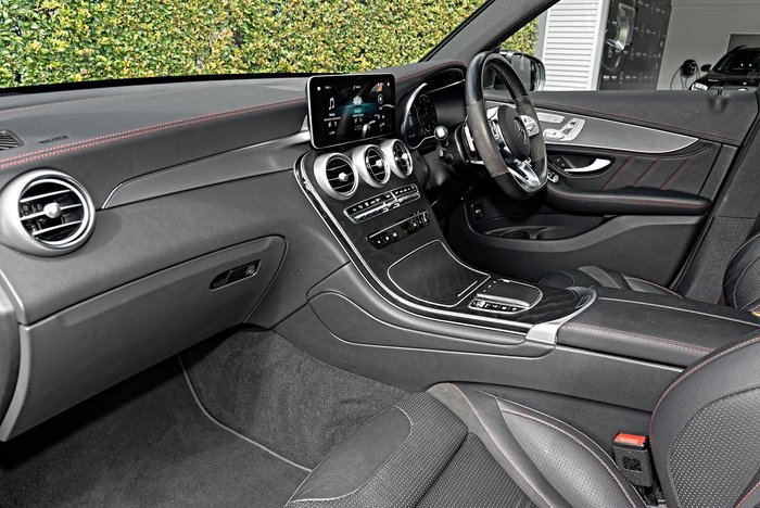 2022 Mercedes-Benz GLC-Class GLC300