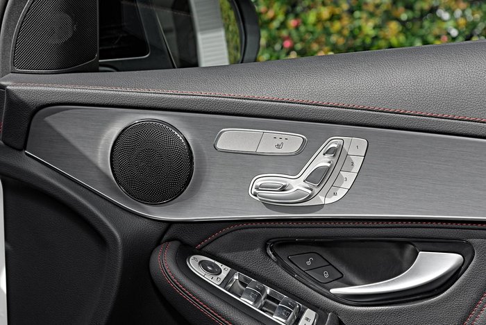 2022 Mercedes-Benz GLC-Class GLC300