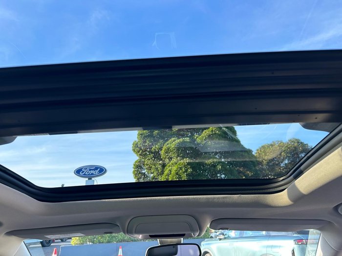 2019 Holden Calais V