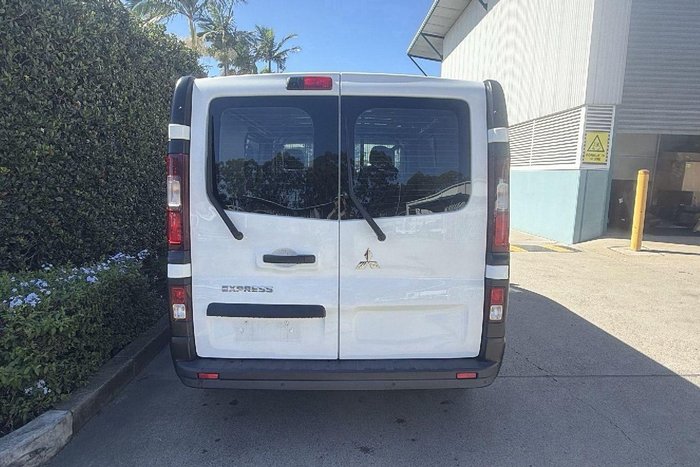 2021 Mitsubishi Express GLX