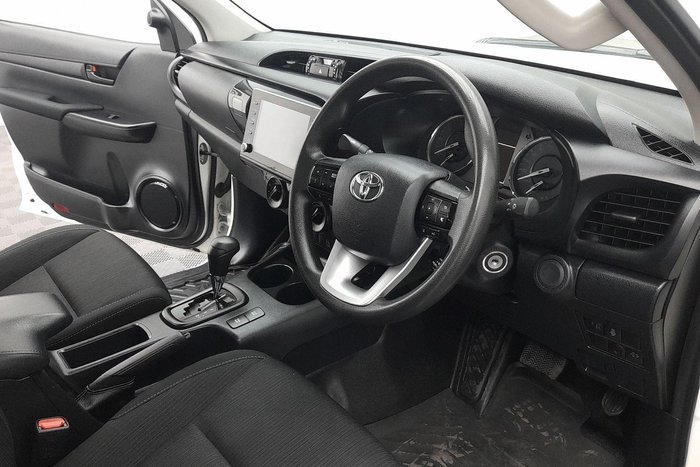 2021 Toyota Hilux SR