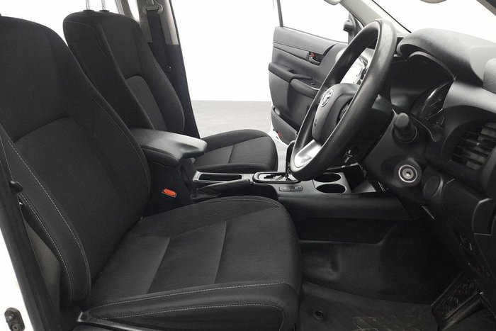 2021 Toyota Hilux SR