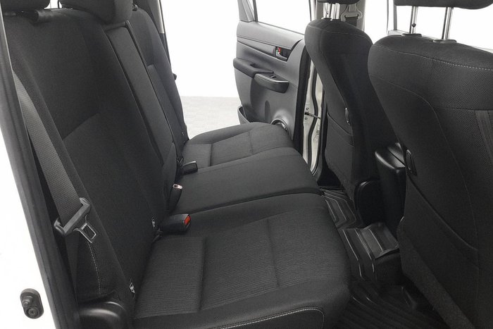 2021 Toyota Hilux SR