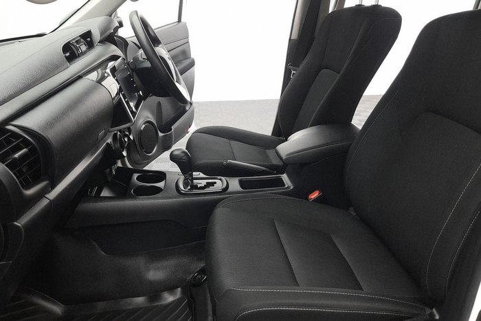 2021 Toyota Hilux SR