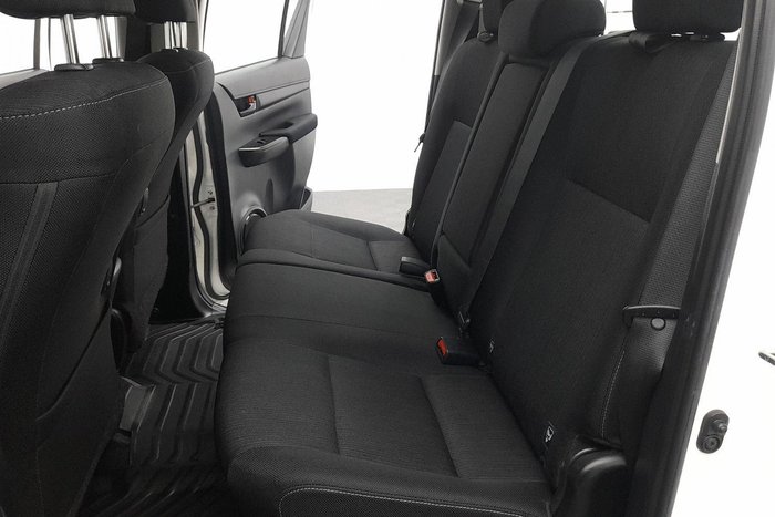 2021 Toyota Hilux SR