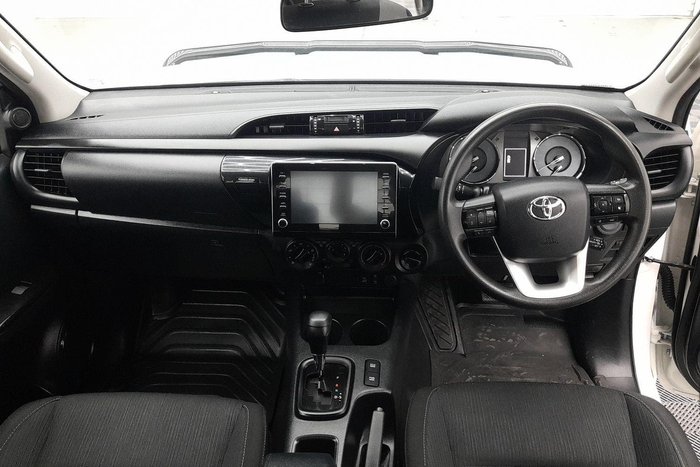 2021 Toyota Hilux SR