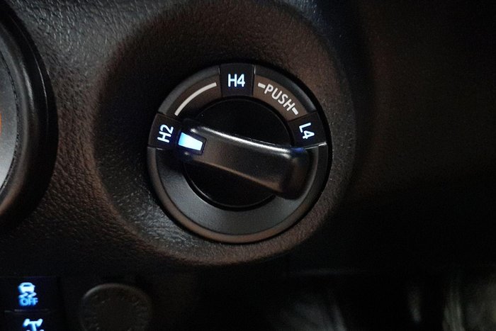 2021 Toyota Hilux SR