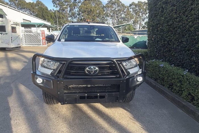 2021 Toyota Hilux SR