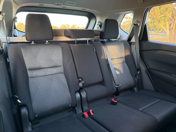2026 Nissan X-TRAIL ST