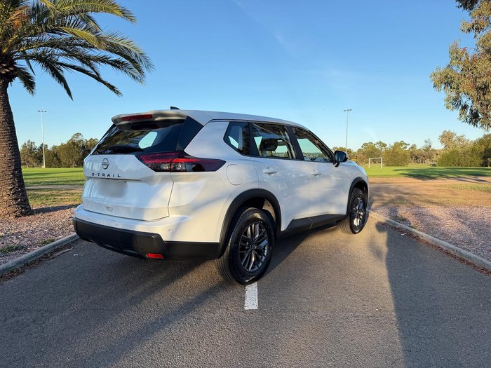 2026 Nissan X-TRAIL ST