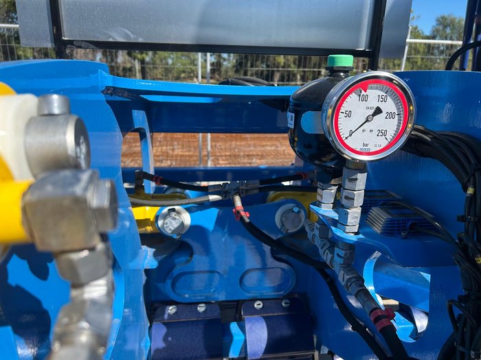 0 Farmet Softer 9Ps W Trailing Speed Disc + Tube Roller New BLUE