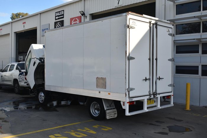 2016 Fuso Canter 515 White