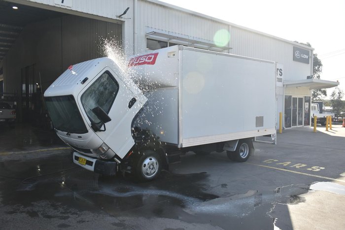 2016 Fuso Canter 515 White