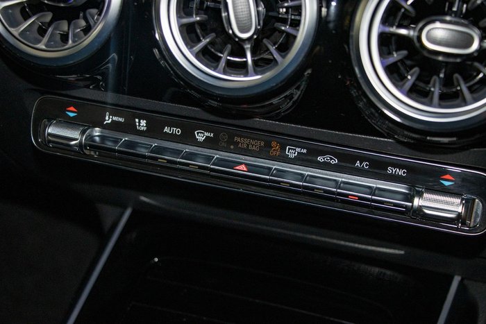 2025 Mercedes-Benz GLA-Class GLA200