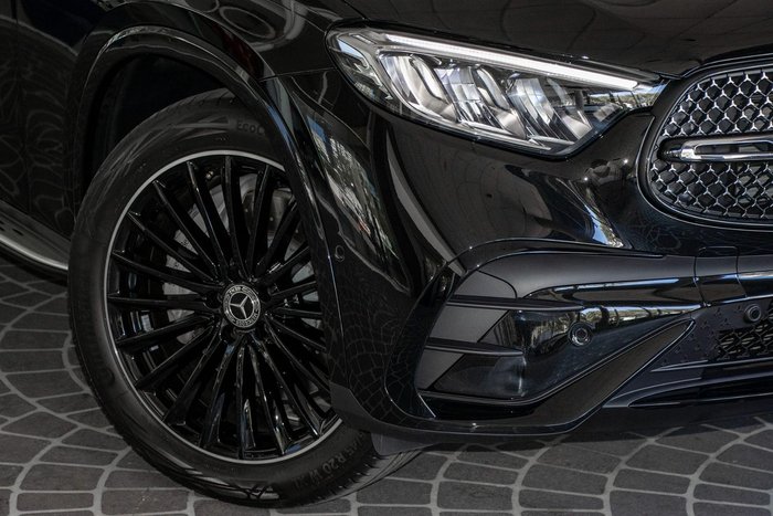 2025 Mercedes-Benz GLC-Class GLC300