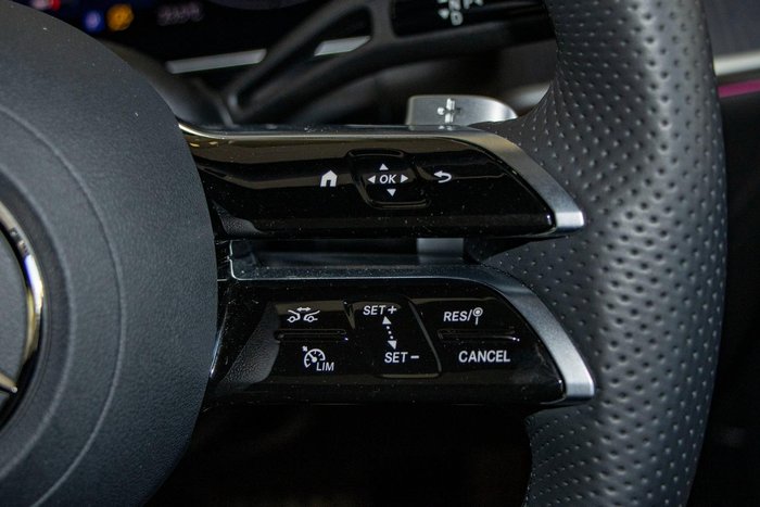 2025 Mercedes-Benz GLC-Class GLC300