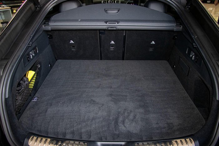 2025 Mercedes-Benz GLC-Class GLC300