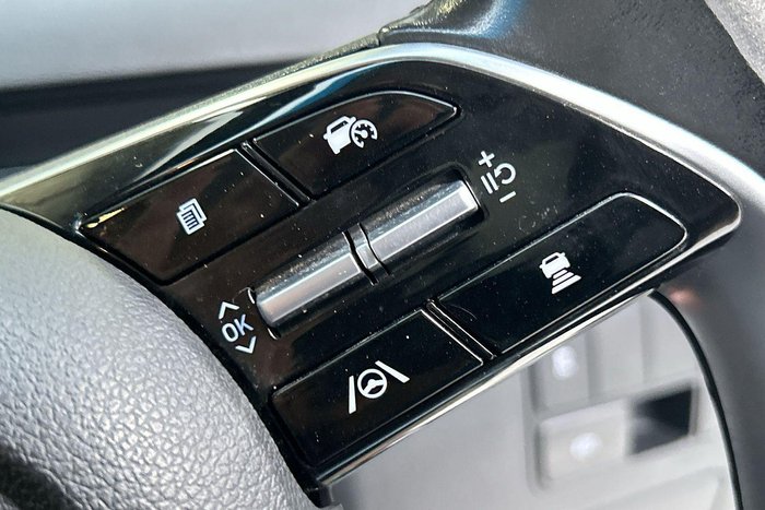 2022 Hyundai STARIA LOAD