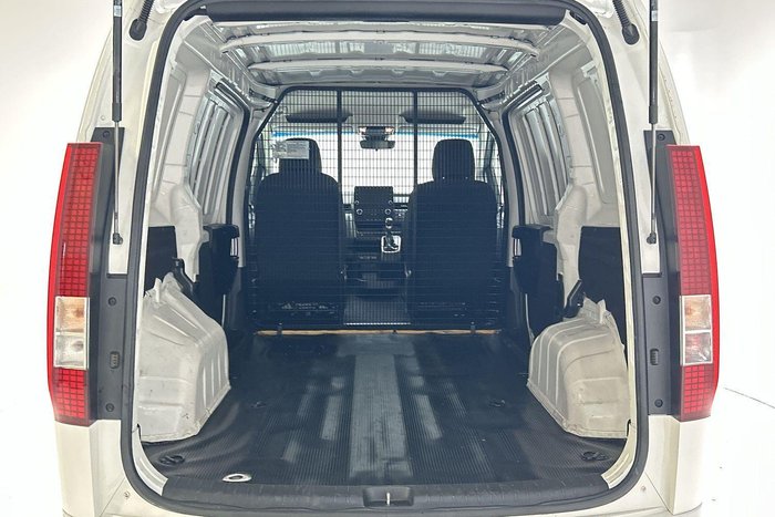 2022 Hyundai STARIA LOAD