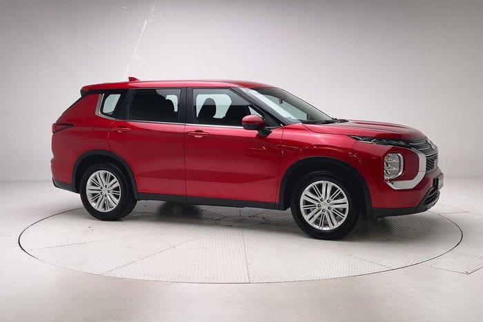 2023 Mitsubishi Outlander ES