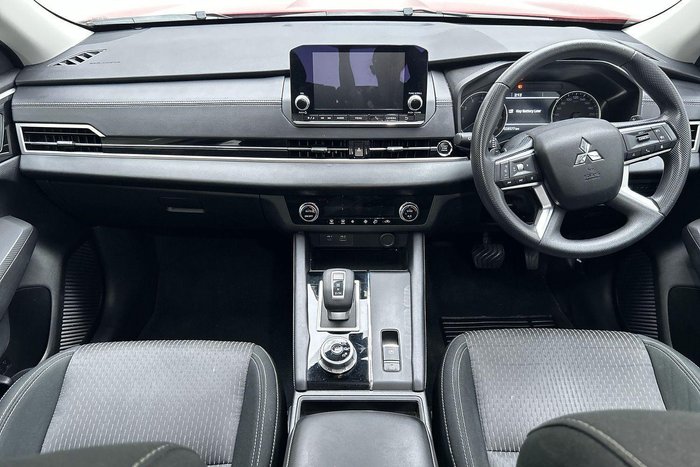 2023 Mitsubishi Outlander ES