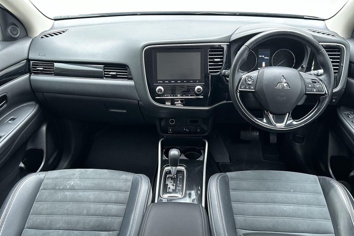 2021 Mitsubishi Outlander LS