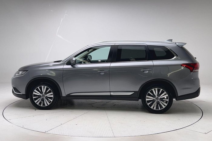 2021 Mitsubishi Outlander LS