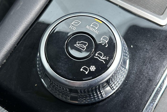 2023 Mitsubishi Outlander LS