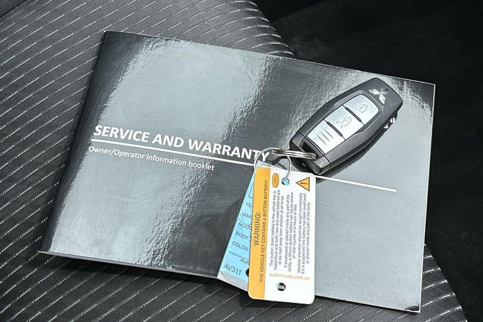 2023 Mitsubishi Outlander LS