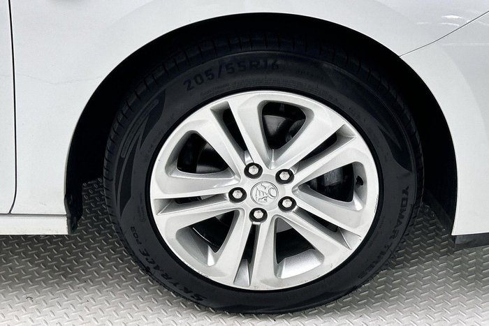 2017 Holden Astra LS