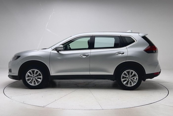 2022 Nissan X-TRAIL ST