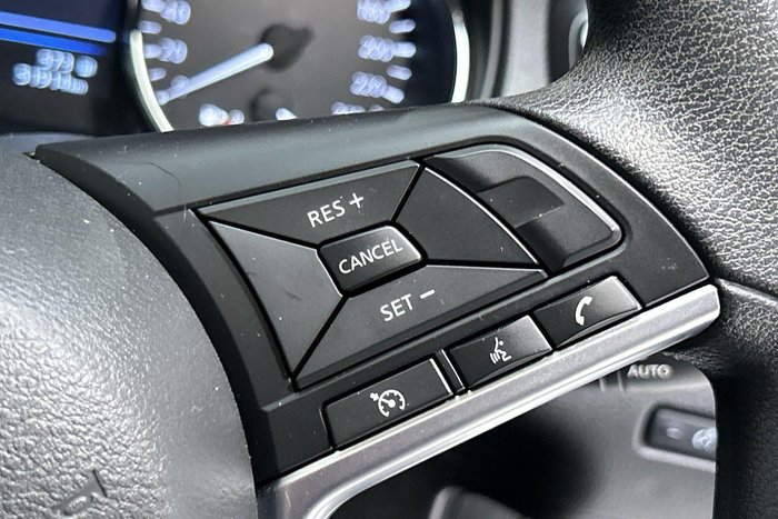 2022 Nissan X-TRAIL ST