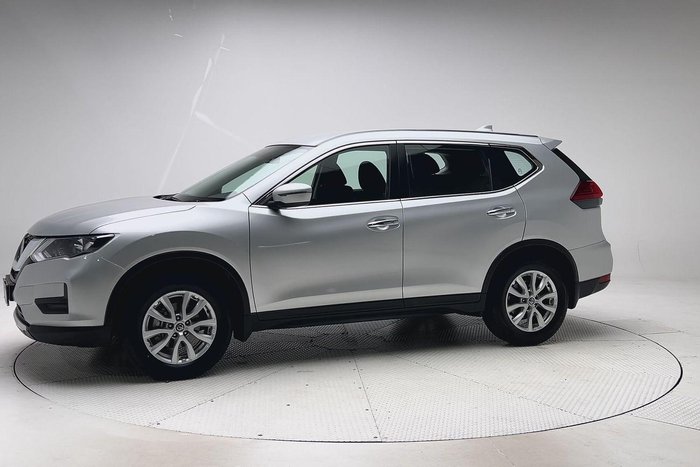 2022 Nissan X-TRAIL ST