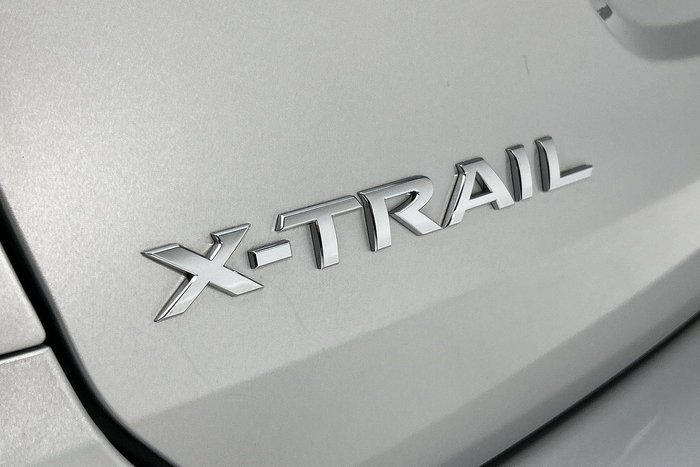 2022 Nissan X-TRAIL ST