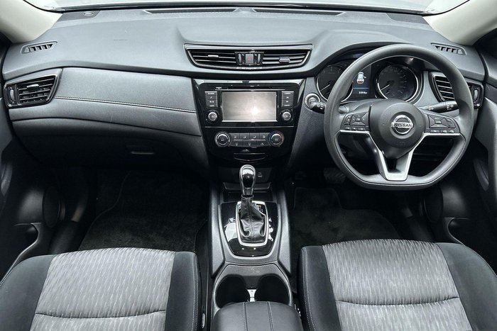 2022 Nissan X-TRAIL ST