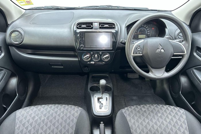2021 Mitsubishi Mirage ES