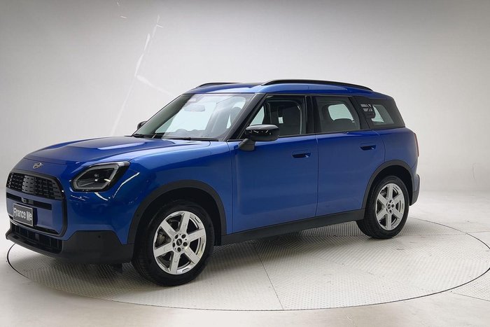 2024 MINI Countryman C Classic