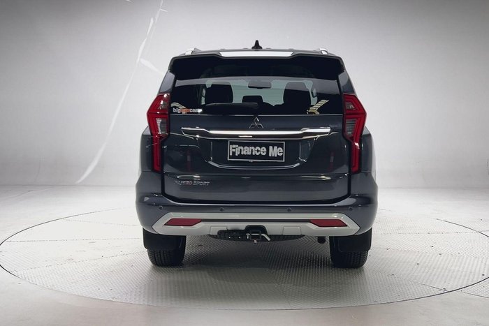 2023 Mitsubishi Pajero Sport GLS