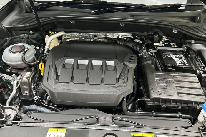 2024 Audi Q2 40 TFSI S line