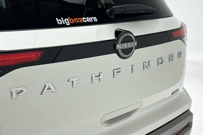 2023 Nissan Pathfinder Ti-L