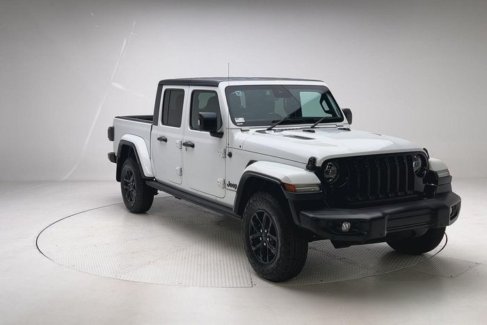 2022 Jeep Gladiator Night Eagle