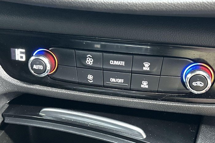 2018 Holden Commodore RS