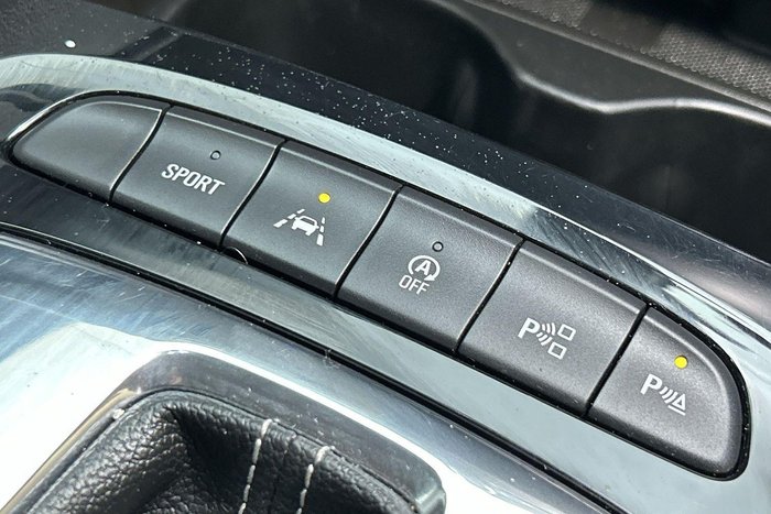 2018 Holden Commodore RS