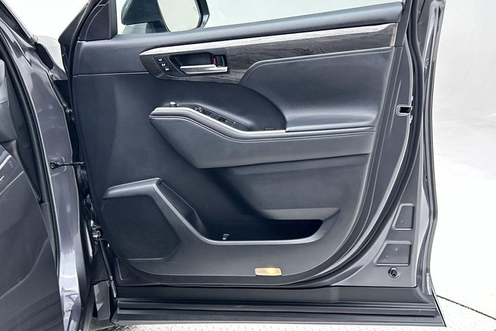 2021 Toyota Kluger Grande