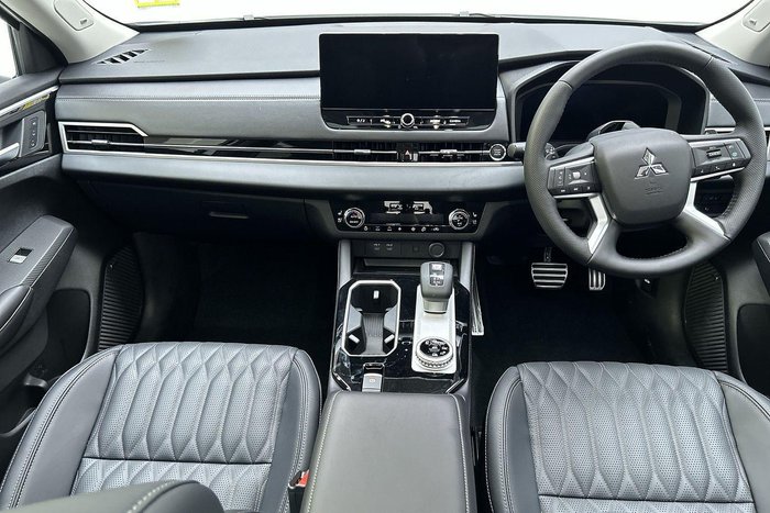 2025 Mitsubishi Outlander Exceed