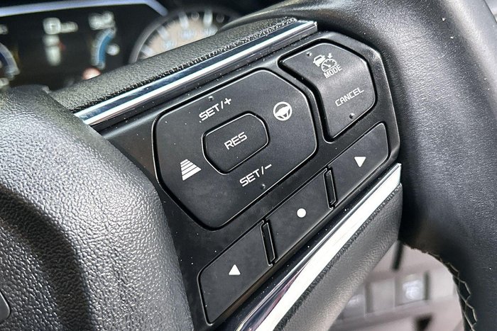 2022 Isuzu MU-X LS-T