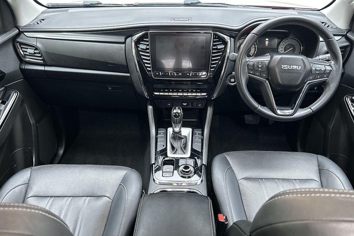 2022 Isuzu MU-X LS-T